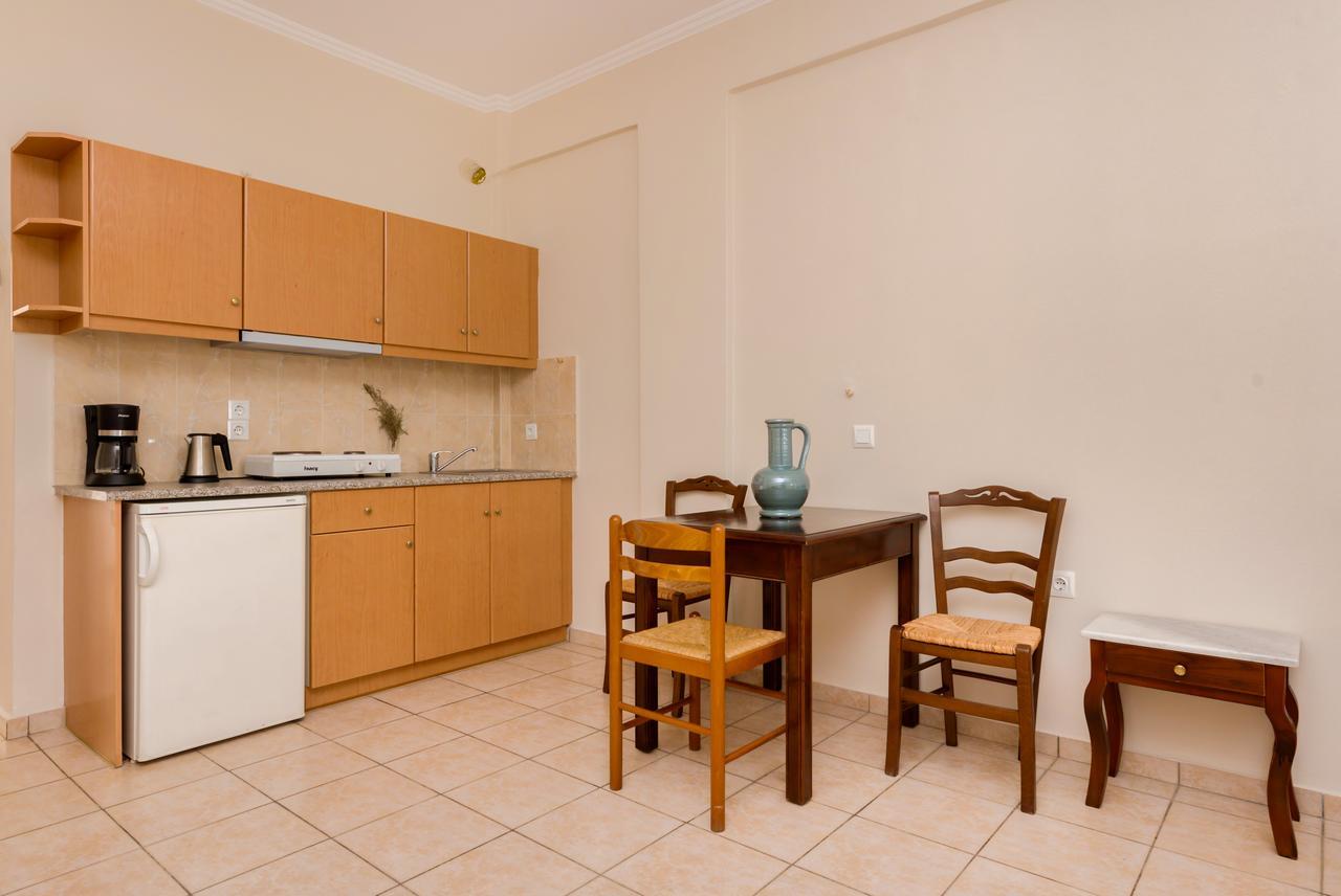 Casa Iphigenia Aparthotel 4*